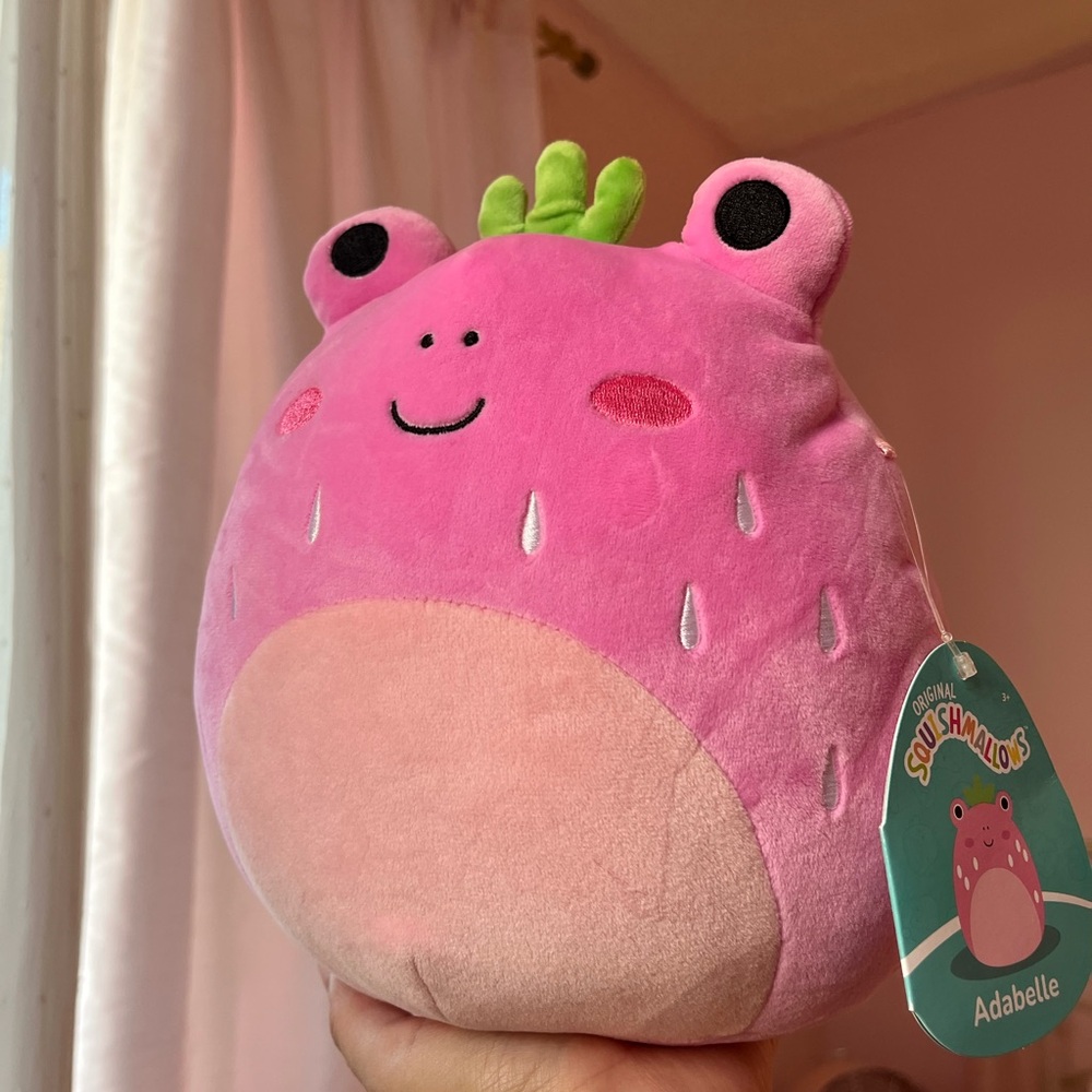 Adabelle the Strawberry Frog Squishmallows 8” NWT - Picture 2 of 6